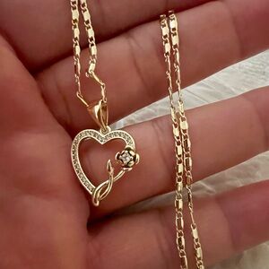 Gold Heart Pendant Necklace